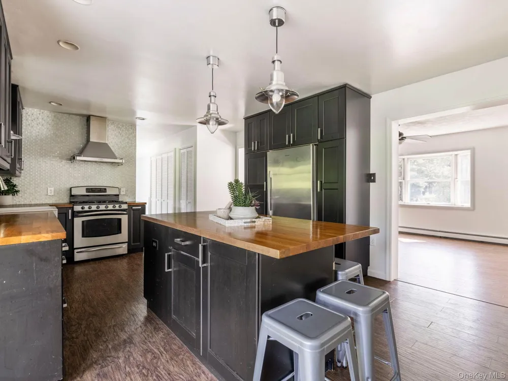 233 Queens Highway Kerhonkson, NY 12446