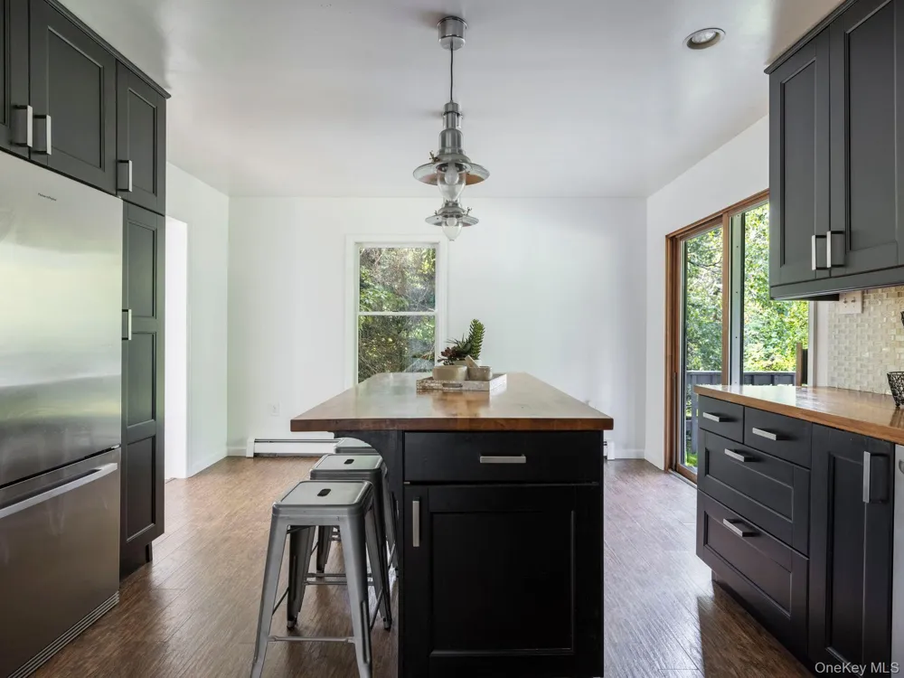233 Queens Highway Kerhonkson, NY 12446