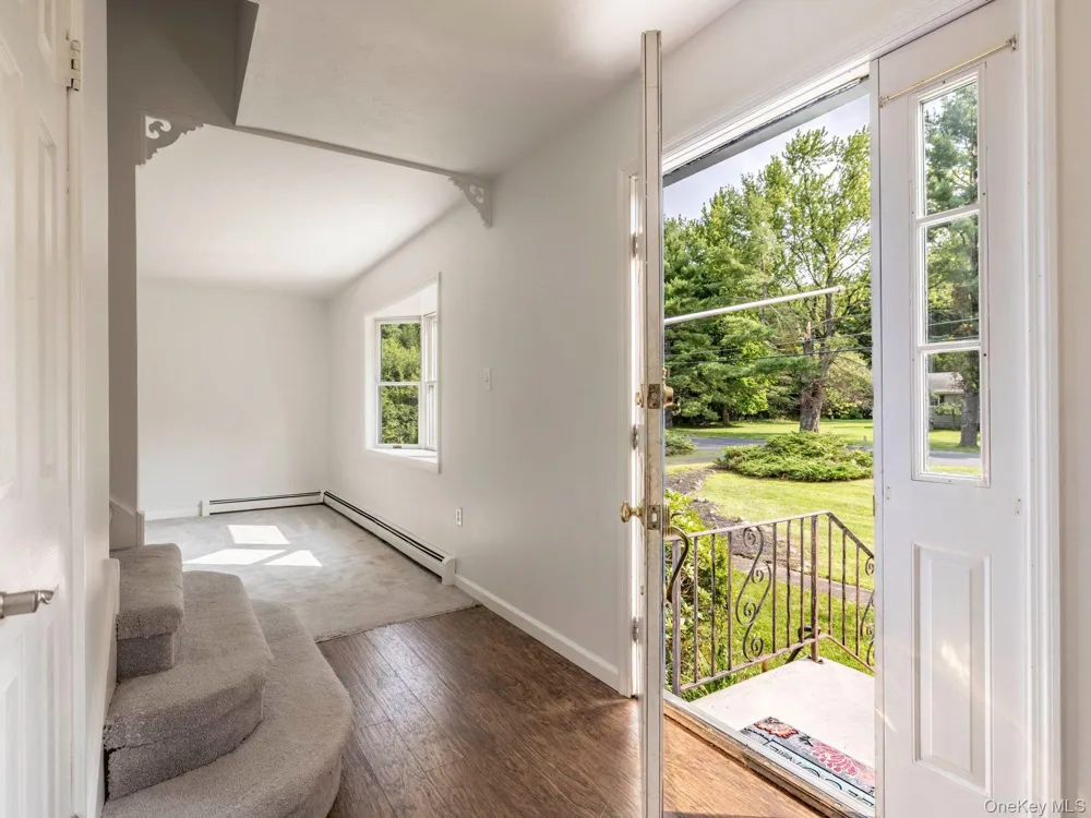233 Queens Highway Kerhonkson, NY 12446