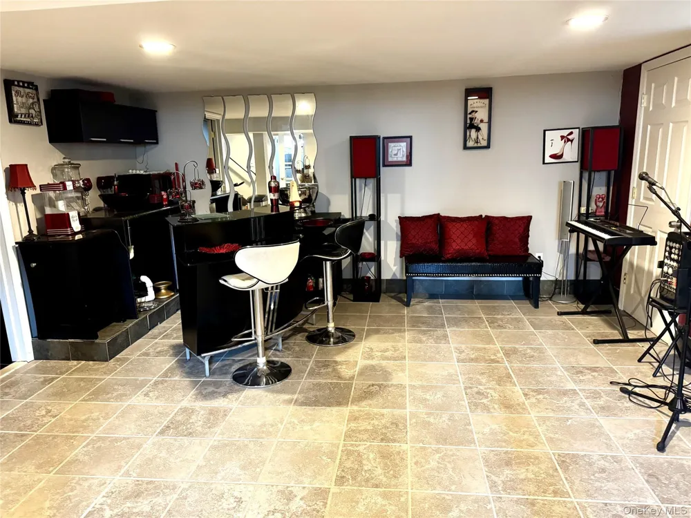 2312 Maple Street Seaford, NY 11783