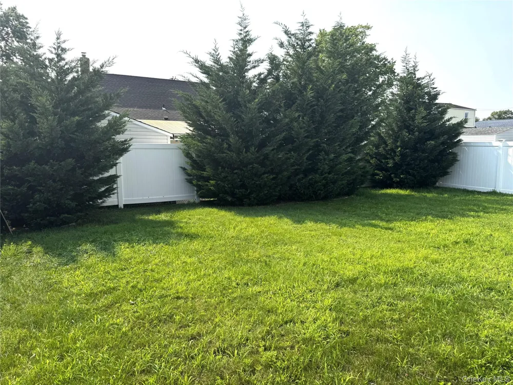 2312 Maple Street Seaford, NY 11783