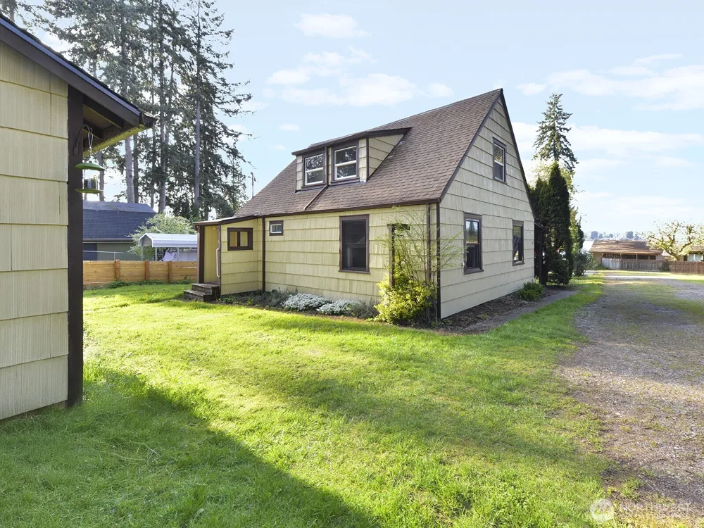 915 to 917 173rd Street S Spanaway, WA 98387