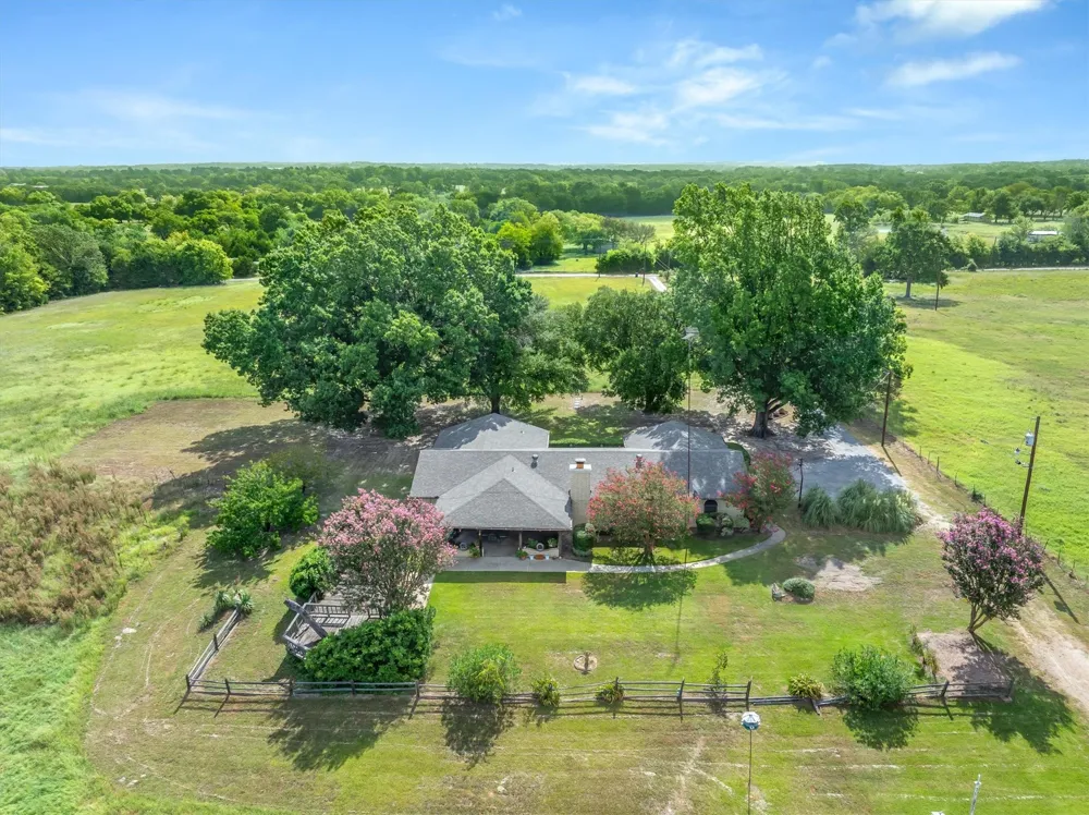 600 VZ County Road 4930 Van, TX 75790
