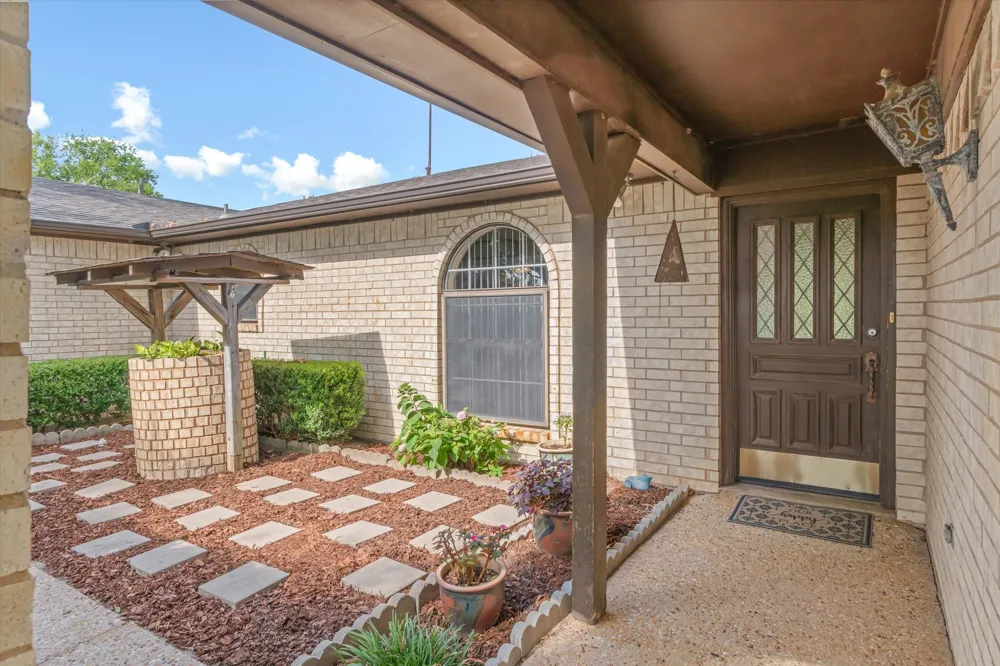 600 VZ County Road 4930 Van, TX 75790