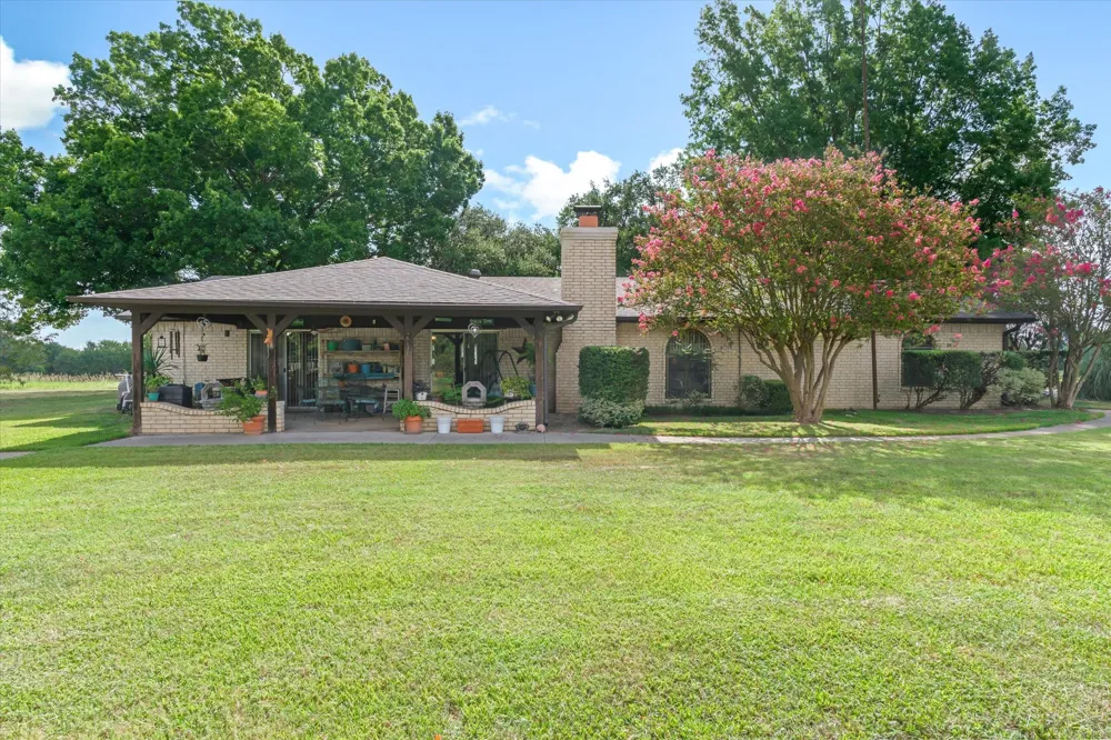 600 VZ County Road 4930 Van, TX 75790