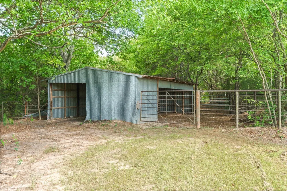 600 VZ County Road 4930 Van, TX 75790