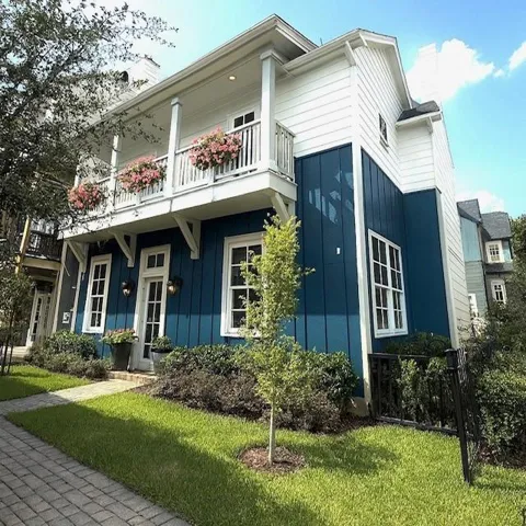 606 Delmar