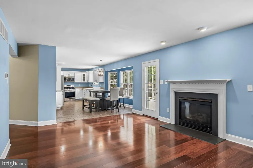 23 CHARLES AVENUE Blackwood, NJ 08012