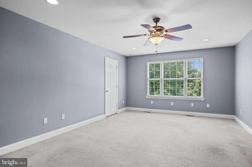 23 CHARLES AVENUE Blackwood, NJ 08012