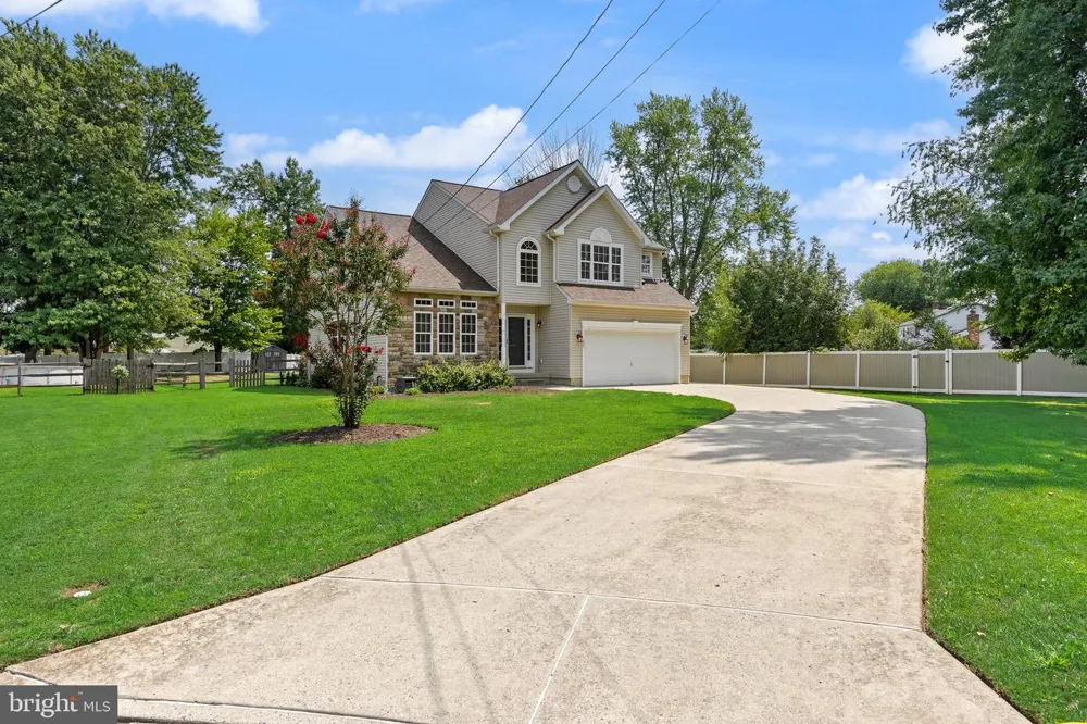 23 CHARLES AVENUE Blackwood, NJ 08012