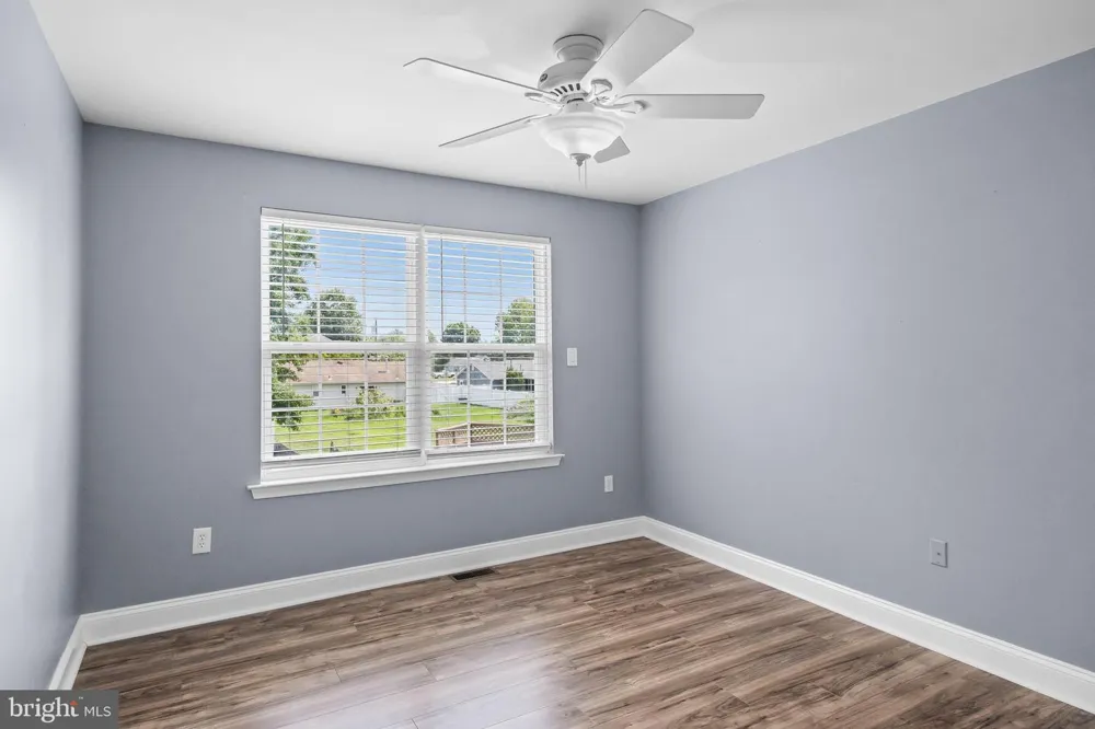 23 CHARLES AVENUE Blackwood, NJ 08012