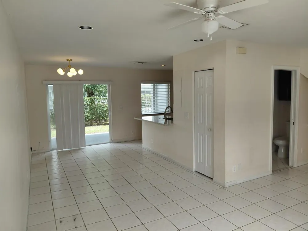 4777 SW 14th Street Deerfield Beach, FL 33442