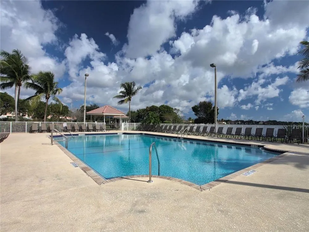 4777 SW 14th Street Deerfield Beach, FL 33442
