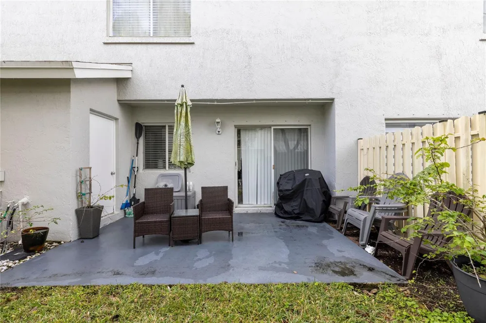 4777 SW 14th Street Deerfield Beach, FL 33442