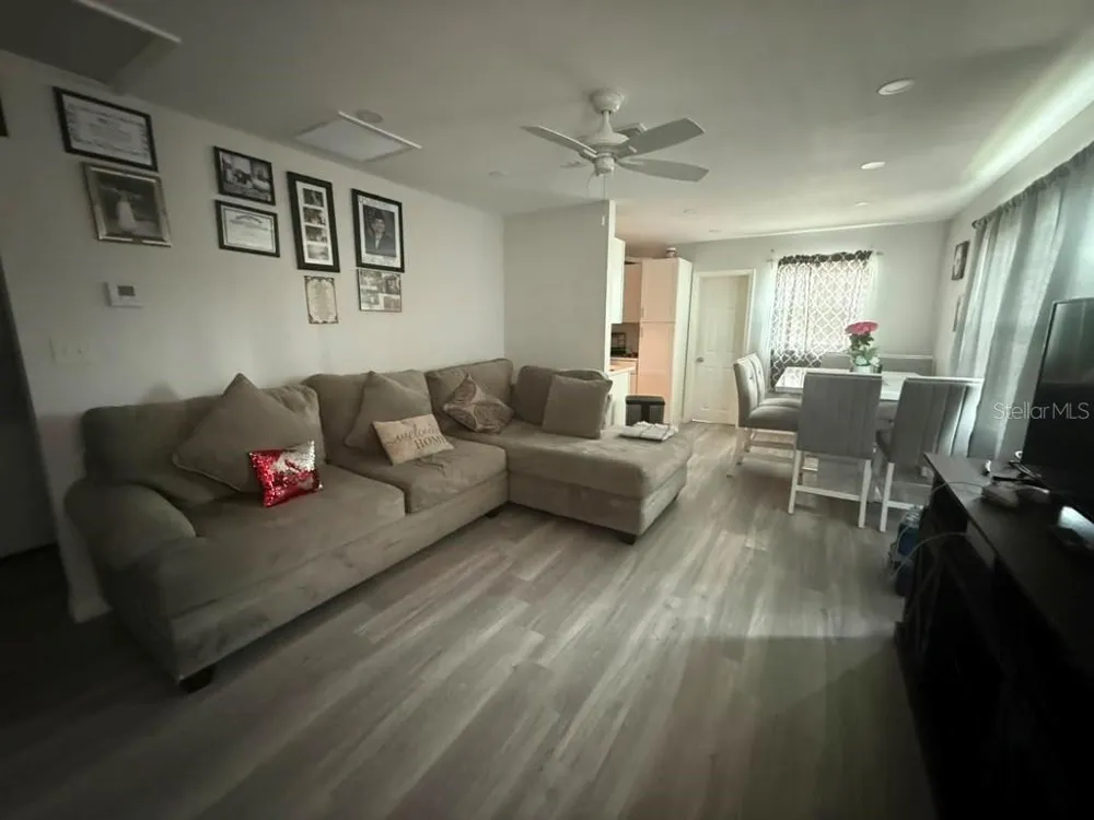 1402 4TH AVENUE NE Ruskin, FL 33570