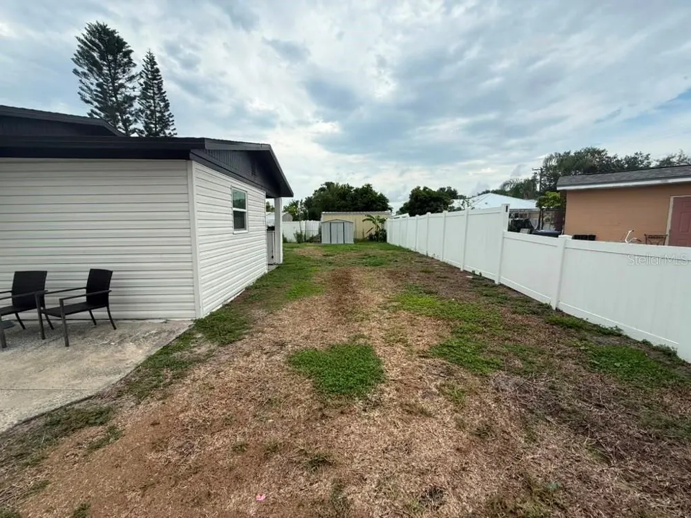 1402 4TH AVENUE NE Ruskin, FL 33570