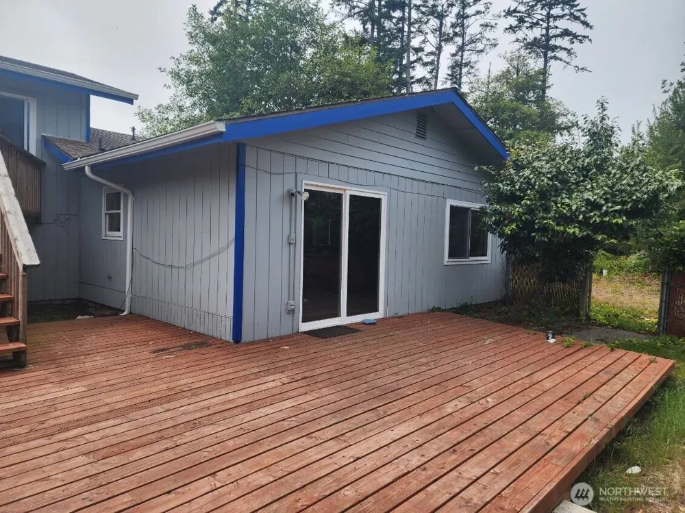 706 Wakina Loop SE Ocean Shores, WA 98569