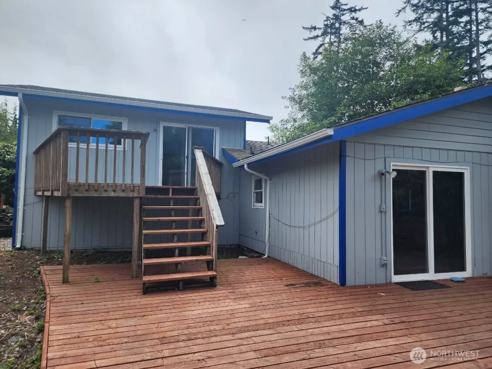 706 Wakina Loop SE Ocean Shores, WA 98569