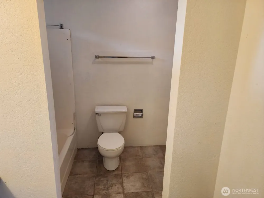 706 Wakina Loop SE Ocean Shores, WA 98569