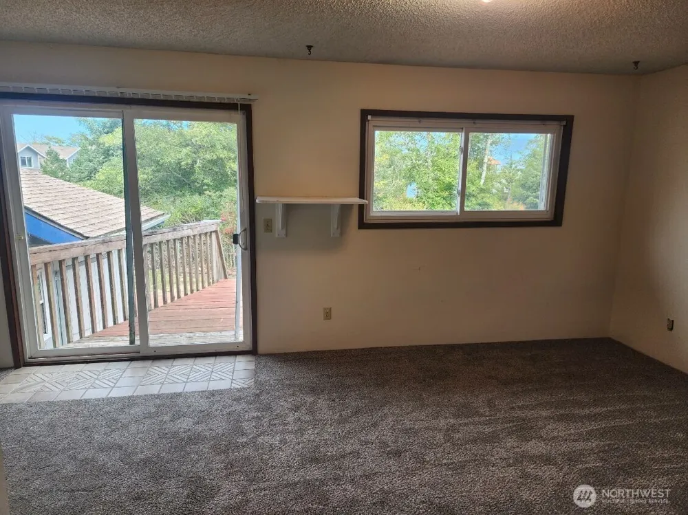 706 Wakina Loop SE Ocean Shores, WA 98569