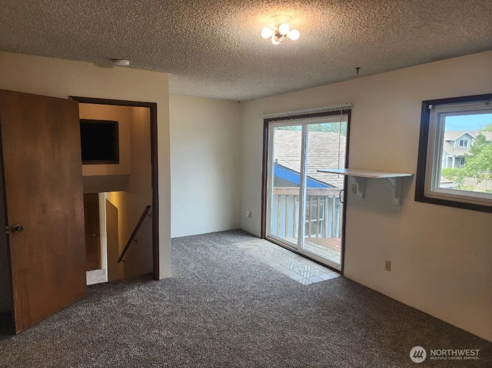 706 Wakina Loop SE Ocean Shores, WA 98569
