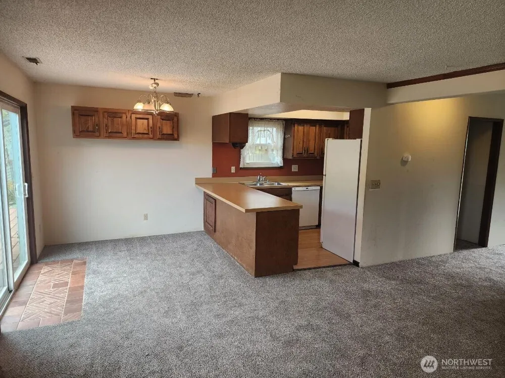 706 Wakina Loop SE Ocean Shores, WA 98569