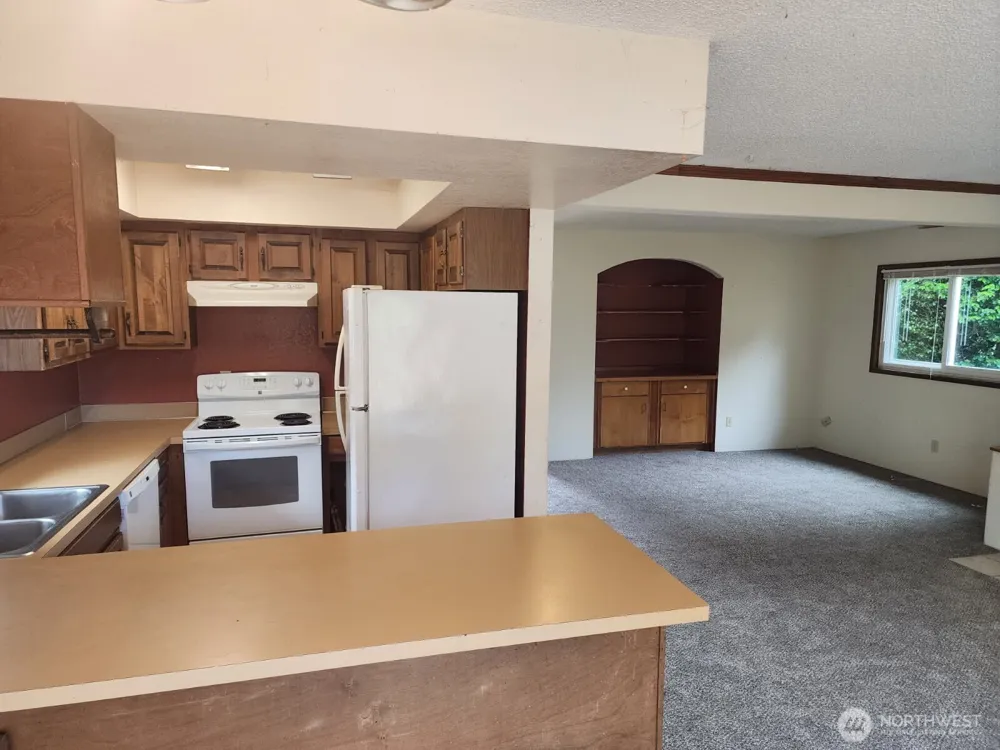 706 Wakina Loop SE Ocean Shores, WA 98569