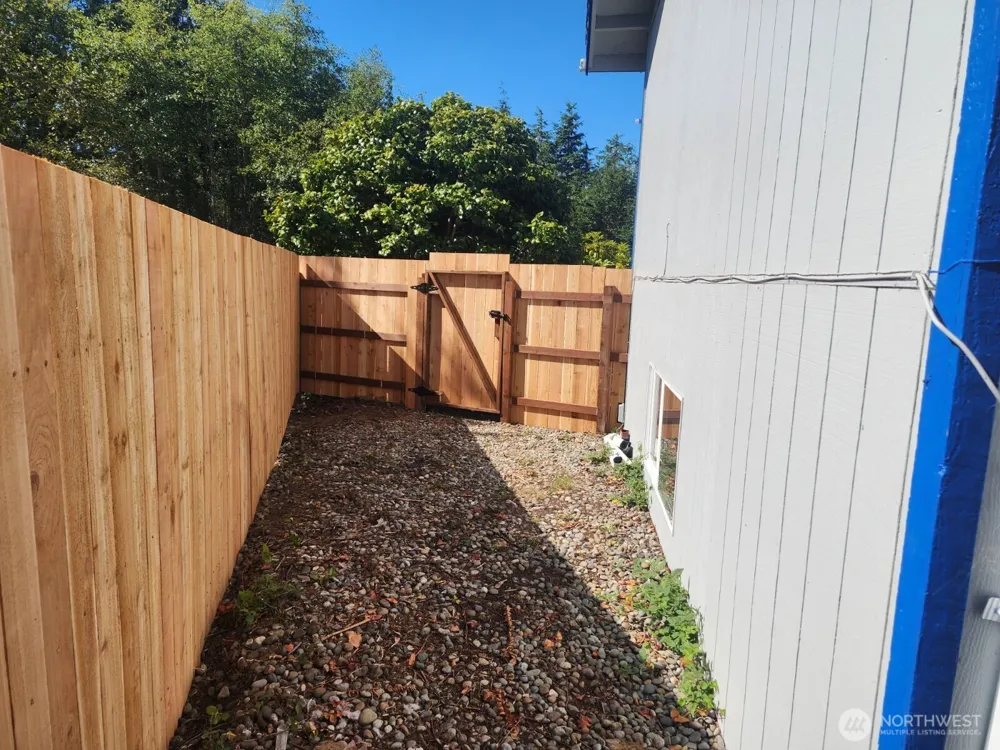 706 Wakina Loop SE Ocean Shores, WA 98569