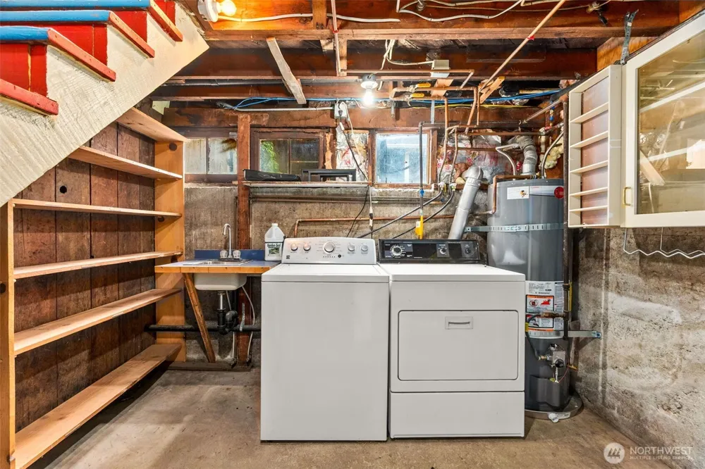 211 19th Avenue SW Olympia, WA 98501