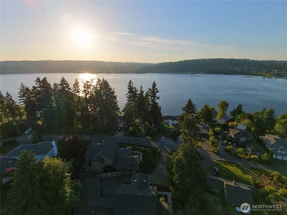 16066 Inglewood Road NE Kenmore, WA 98028