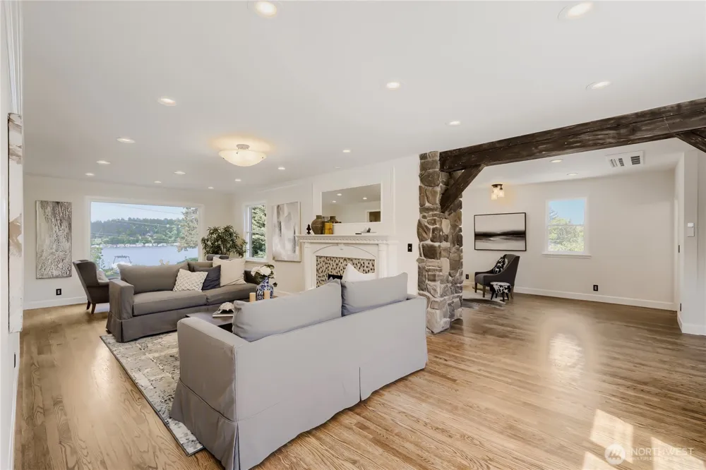 16066 Inglewood Road NE Kenmore, WA 98028