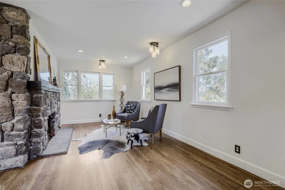 16066 Inglewood Road NE Kenmore, WA 98028