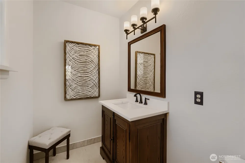 16066 Inglewood Road NE Kenmore, WA 98028