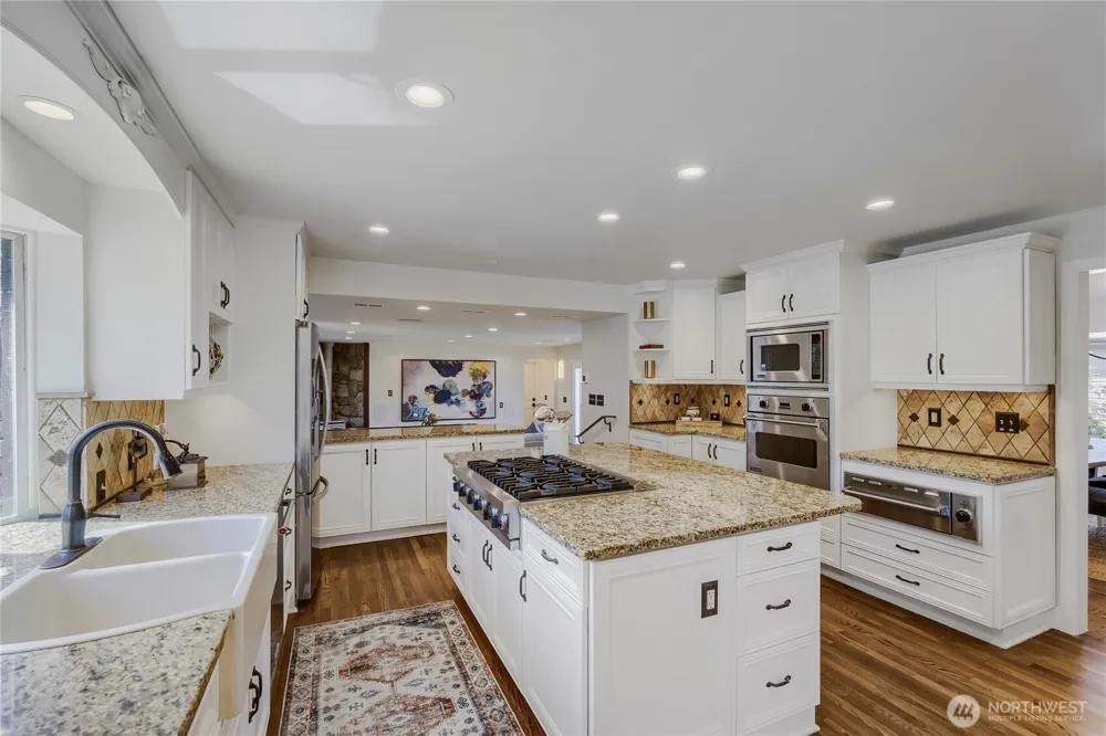 16066 Inglewood Road NE Kenmore, WA 98028