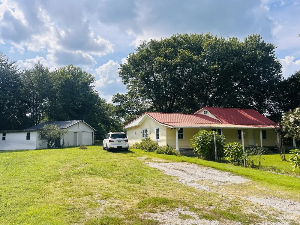 3595 Powers Bridge Rd Manchester, TN 37355