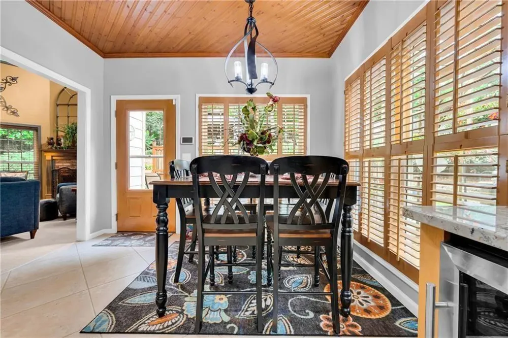 5724 Newberry Point Drive Flowery Branch, GA 30542