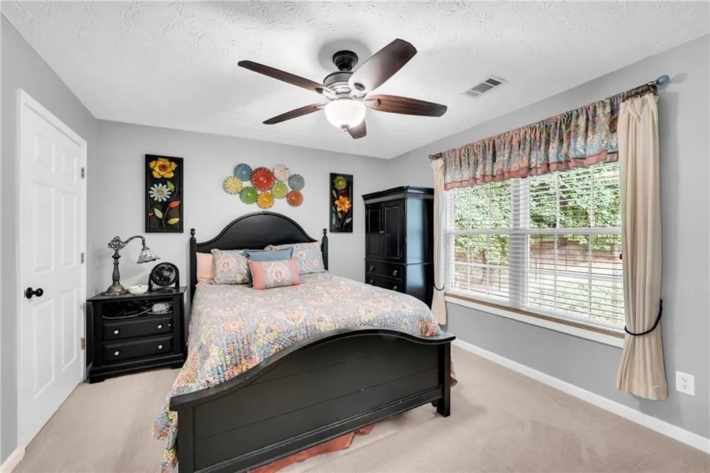 5724 Newberry Point Drive Flowery Branch, GA 30542