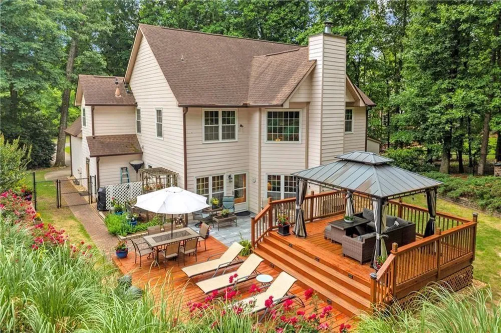 5724 Newberry Point Drive Flowery Branch, GA 30542