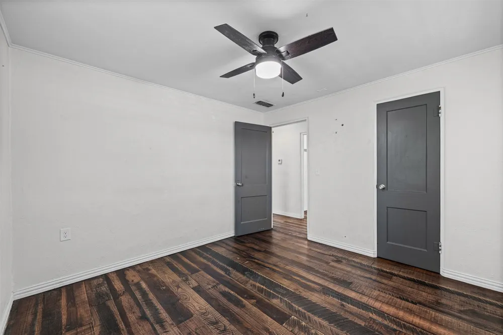 709 Hereford Street Glen Rose, TX 76043