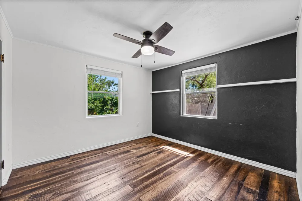 709 Hereford Street Glen Rose, TX 76043