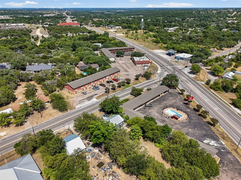 709 Hereford Street Glen Rose, TX 76043