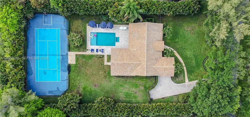 8134 Twin Lake Dr Boca Raton, FL 33496