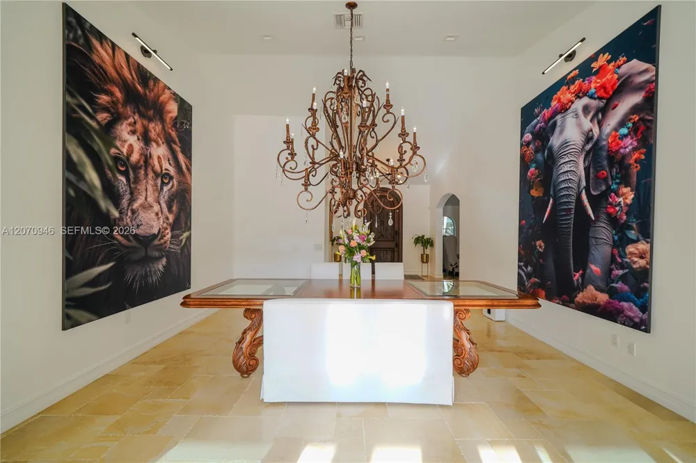 8134 Twin Lake Dr Boca Raton, FL 33496
