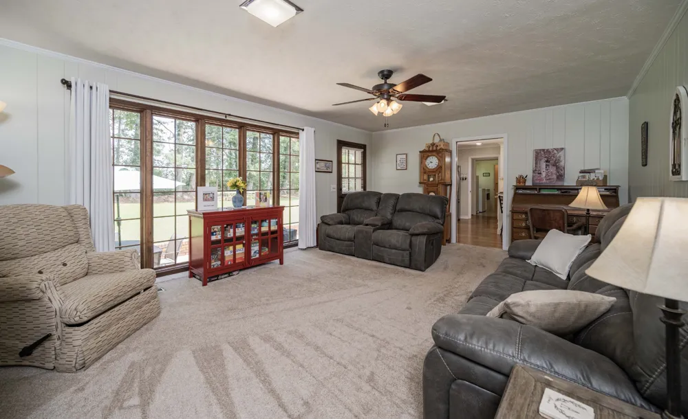 616 Maple Ln Smithville, TN 37166