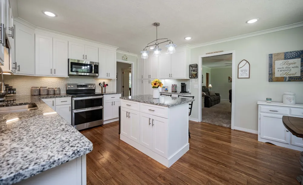 616 Maple Ln Smithville, TN 37166