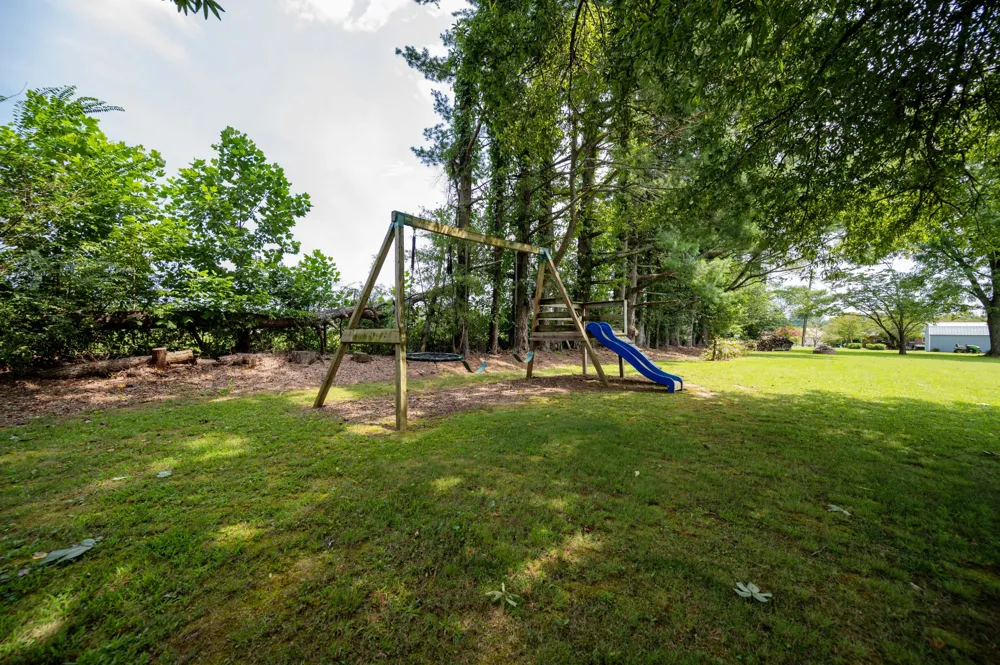 616 Maple Ln Smithville, TN 37166