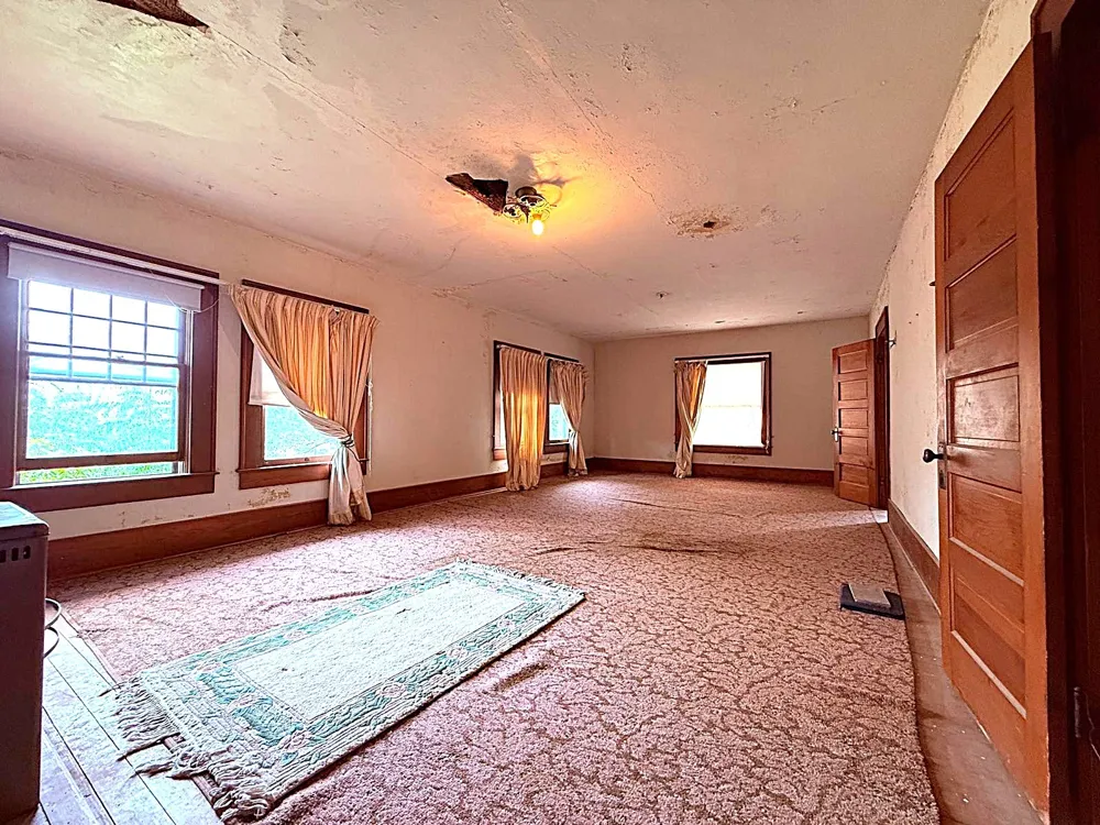 806 S Willow Street Brady, TX 76825