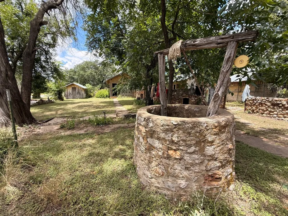 806 S Willow Street Brady, TX 76825