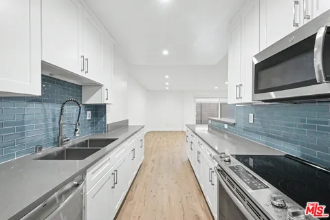 136 S Palm Drive