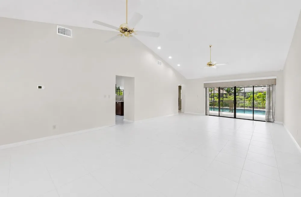 5055 NW 89TH WAY Coral Springs, FL 33067